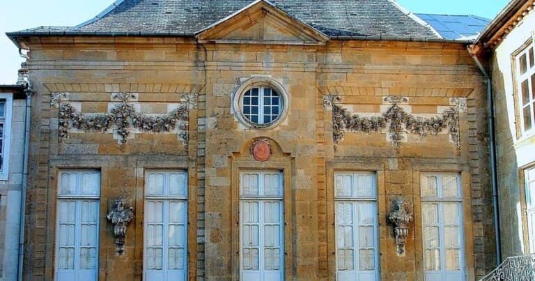 Alarma en Francia: otro millonario robo a un museo y una estadística sorprendente