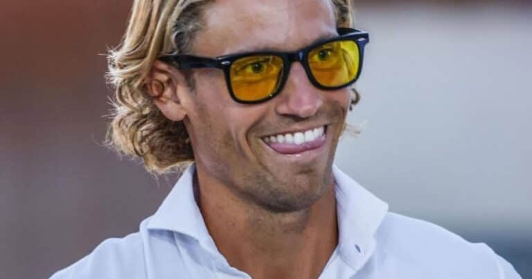Lentes con filtro de luz azul, la nueva tendencia entre futbolistas y gamers: cómo funcionan y qué beneficios prometen
