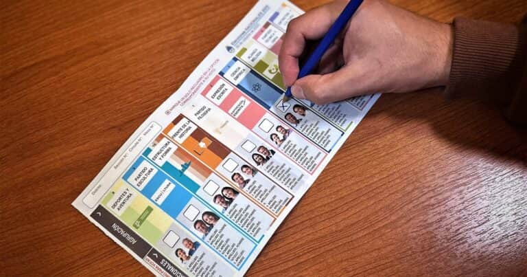 Elecciones 2025 en Argentina EN VIVO: una autoridad nacional aclaró si se puede llevar una lapicera propia a votar y qué hay que evitar