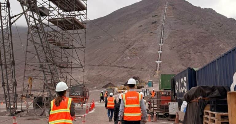 En agosto la economía tuvo un leve repunte y así interrumpió tres meses de caída