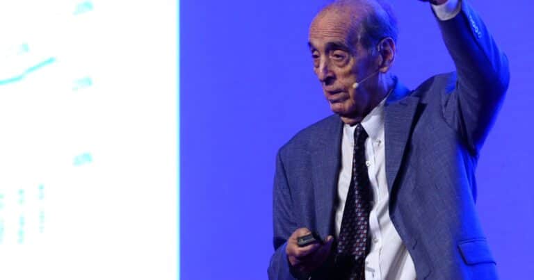 Ricardo Arriazu: «Si las elecciones salen mal, se acaba la ayuda de EE.UU. y el dólar se va a cualquier nivel»