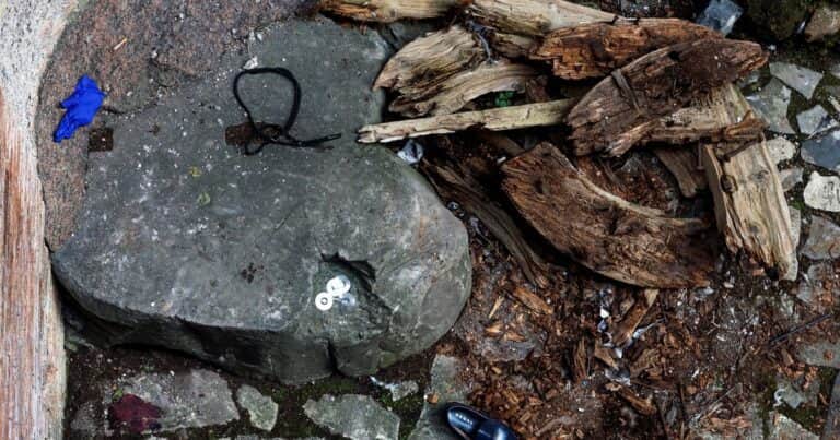 Un turista se subió a un muro del Panteón, cayó al vacío y murió: investigan si se sacaba una selfie