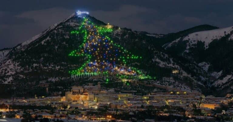 Encenderán las luces del árbol de Navidad más grande del mundo