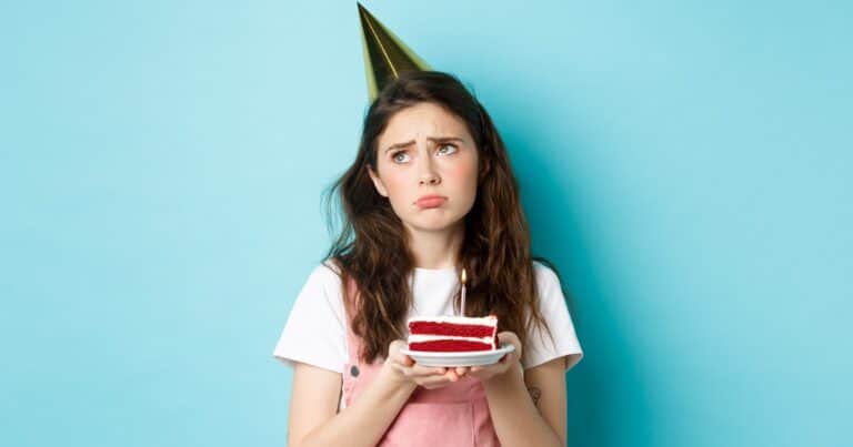 La impactante razón por la que algunas personas detestan su cumpleaños, según la psicología