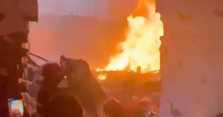 Tragedia en Pakistán: explotó la caldera de una fábrica de pegamento y murieron al menos 15 personas