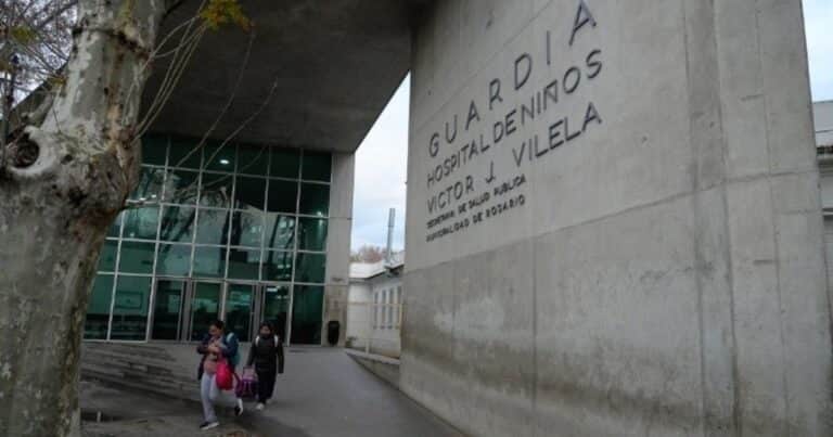 Internaron y operaron a un bebé de 6 meses por presunto abuso sexual en Rosario: detuvieron a la pareja de la madre adolescente