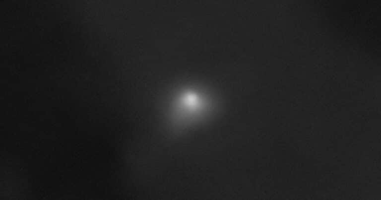La NASA publicó las primeras imágenes del cometa interestelar 3I/ATLAS