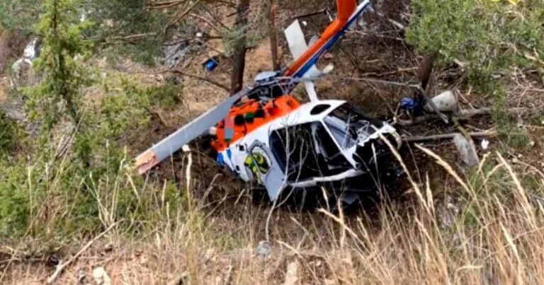 Un helicóptero con cuatro personas a bordo se estrelló en Italia: el piloto sobrevivió y confirman un muerto