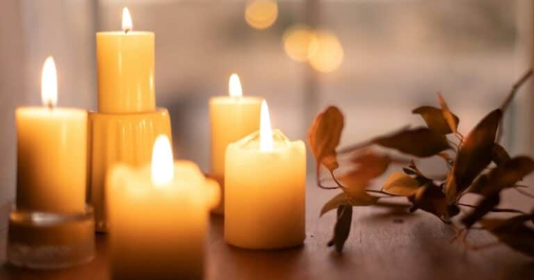 Rituales de Nochebuena y Navidad para atraer dinero, amor y buena energía este 24 y 25 de diciembre 2025
