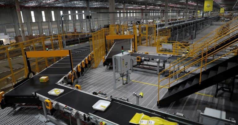 Mercado Libre despidió a 119 empleados por el avance de la Inteligencia Artificial: 32 son de la filial argentina