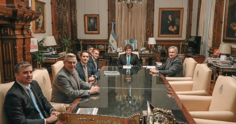 Milei recibió a dos de las mineras más grande del mundo, que piden RIGI y salen de compras en San Juan