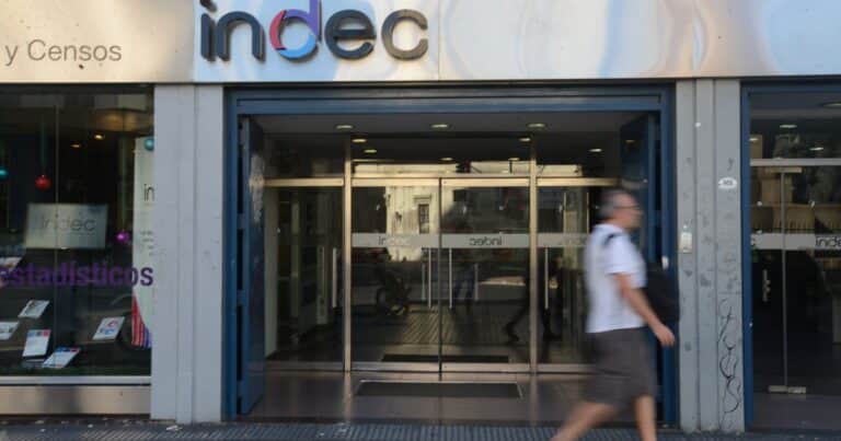 Inflación: en la nueva medición de precios tendrán más peso las tarifas, colectivos e Internet, y menos alimentos y ropa