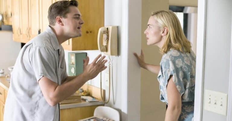 Ni peleas ni traiciones: el libro que descubrió el motivo real por el que se destruyen las parejas