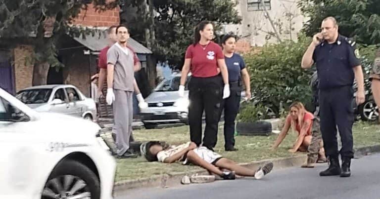 Monte Chingolo: un sargento de la Federal se enfrentó con una banda que le quiso robar la moto y mató a un motochorro de 14 años