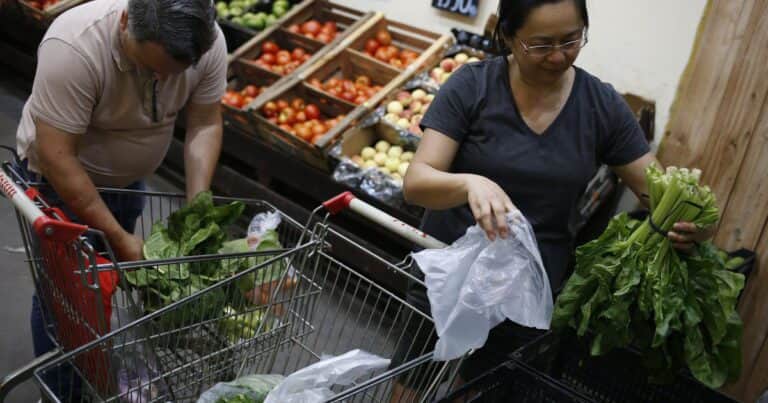 Si el Indec hubiese actualizado su canasta de precios, la inflación de enero habría sido más baja