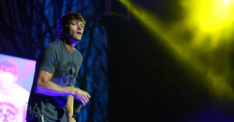 Murió Brad Arnold, el cantante de la banda de rock 3 Doors Down, a los 47 años