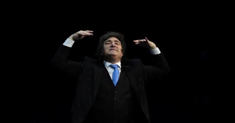 Javier Milei y sus medidas, EN VIVO: el Gobierno busca retomar la iniciativa en el Congreso y el Presidente homenajea a Adam Smith