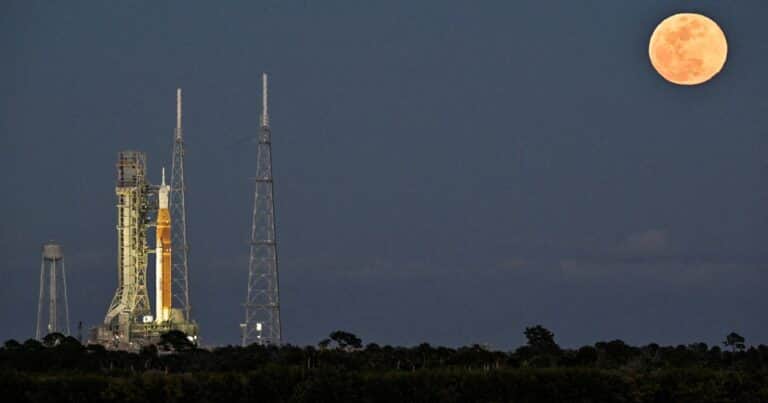 Qué comerán los astronautas en la misión Artemis II de la NASA: así será el menú del viaje que rodeará la Luna