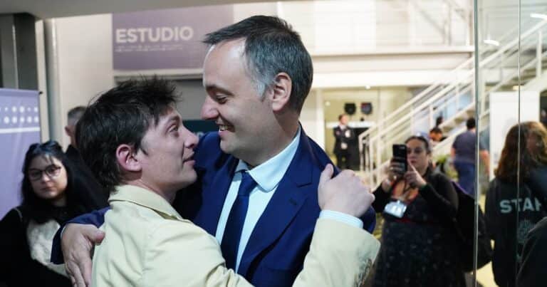 En el Gobierno ahora dicen que esperan a que se defina el futuro de Manuel Adorni para avanzar con los cambios en la SIDE