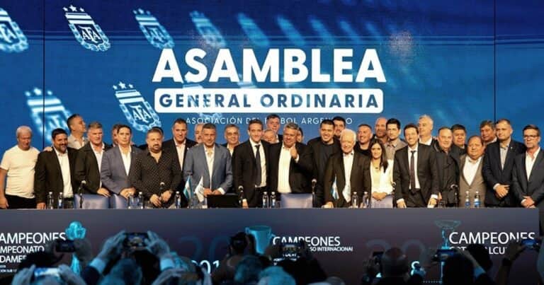El Chiqui Tapia quiso sumar al Comité Ejecutivo de la AFA a 3 representantes del gobierno de Milei y el Congreso