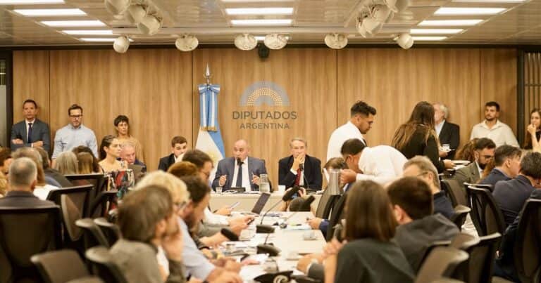 Con una fuerte pelea entre el oficialismo y la oposición arranca este miércoles la audiencia por la Ley de Glaciares