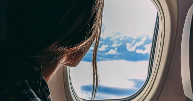 Viajaron en avión a otro país y, al llegar, descubrieron que estaban en el lugar equivocado: “Eso cambió todos los planes”