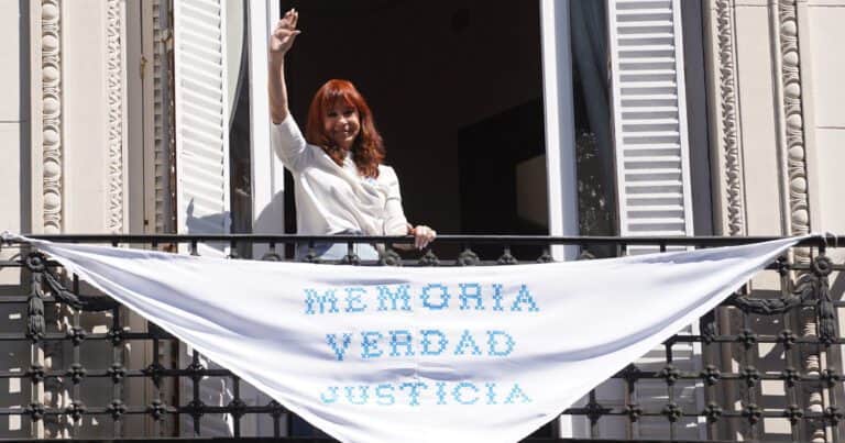 Sin mencionar a Milei ni a Kicillof, Cristina Kirchner defendió la expropiación de YPF: «Se hizo conforme a derecho»