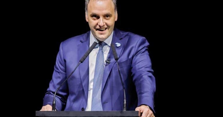 Un diputado que denunció a Adorni pedirá citar a la escribana que escrituró el departamento de Caballito: «La operación es muy rara»