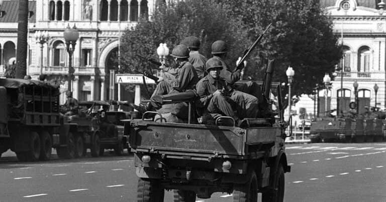 A 50 años del golpe: las dramáticas 24 horas finales de un gobierno sin rumbo ni destino