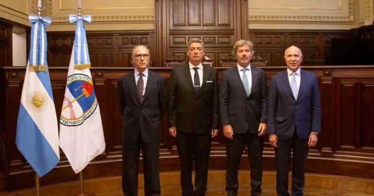 Juan Bautista Mahiques se reunió con la Corte Suprema y le prometió avanzar en la cobertura de más de 300 vacantes judiciales