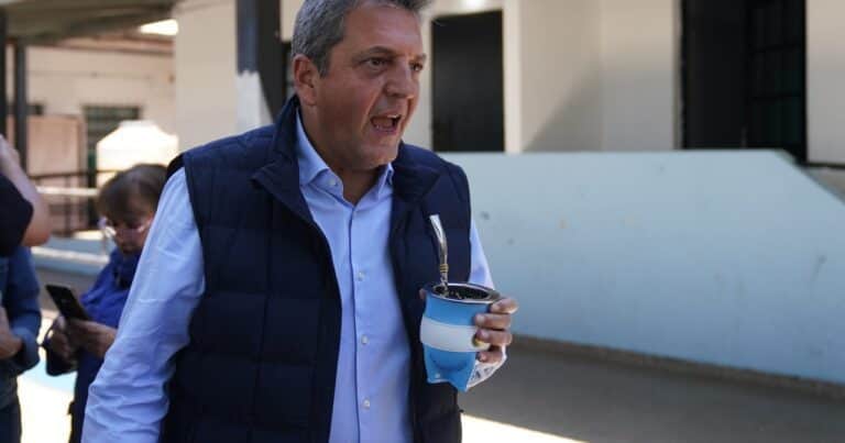 Massa declarará como testigo en el juicio de “Sueños Compartidos” contra los Schoklender y De Vido