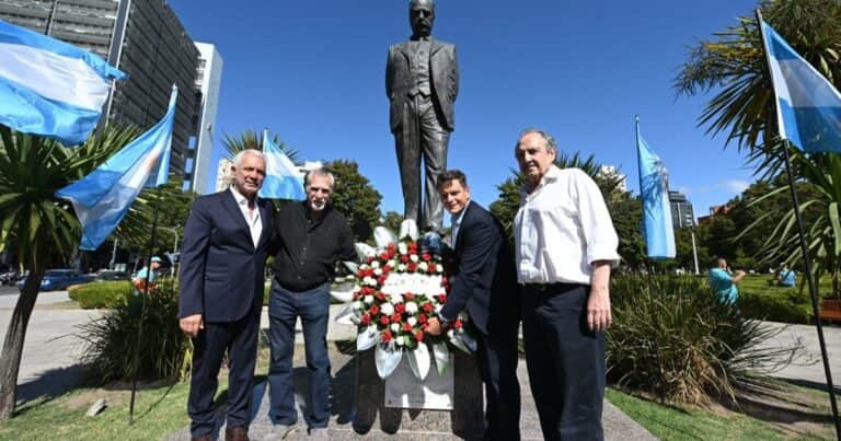 Peronistas y radicales, juntos en un homenaje a Raúl Alfonsín, hablaron de construir un «gran acuerdo nacional» contra Javier Milei