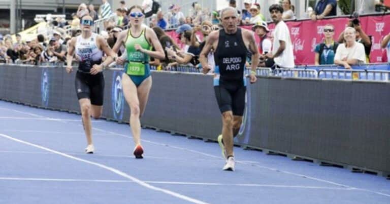 Mario Roberto Delpodio, el triatleta argentino de 80 años que ganó un mundial en Australia: «Intentarlo era mi compromiso y lograrlo fue la frutilla del postre»