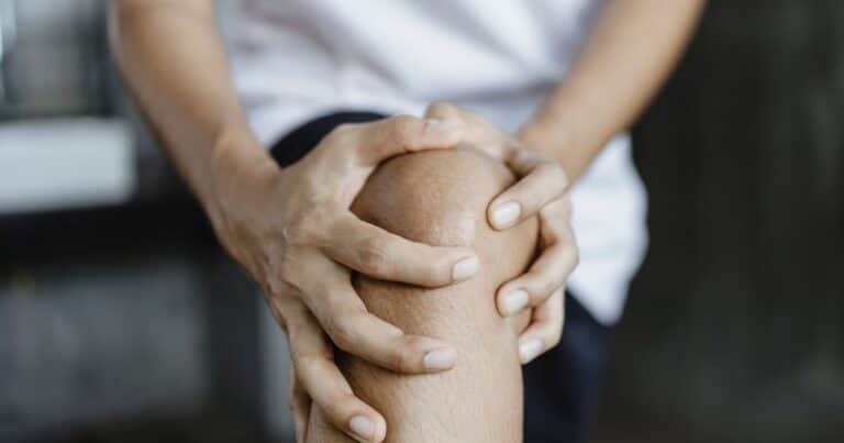 ¿El ejercicio ayuda a tratar la osteoartritis?: un nuevo estudio cuestiona recomendaciones previas