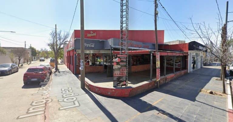 Dos trapitos se agarraron a piñas y terminaron a los tiros dentro de un restaurant: balearon a un policía