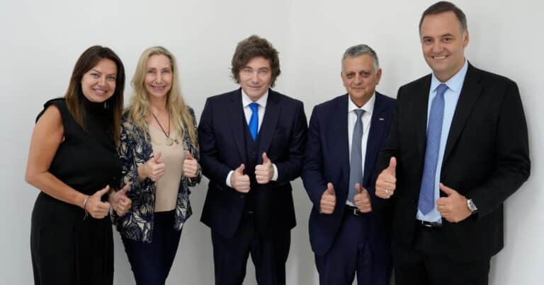Javier Milei y sus medidas, EN VIVO: en busca de retomar la agenda, el Gobierno dice que el fallo de YPF es «el más importante de la historia de la humanidad»