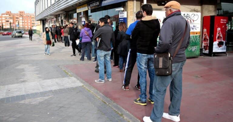 La falta de trabajo ya afecta al 7,3% de los porteños y en dos años la cantidad de desocupados sumó 50.500 personas