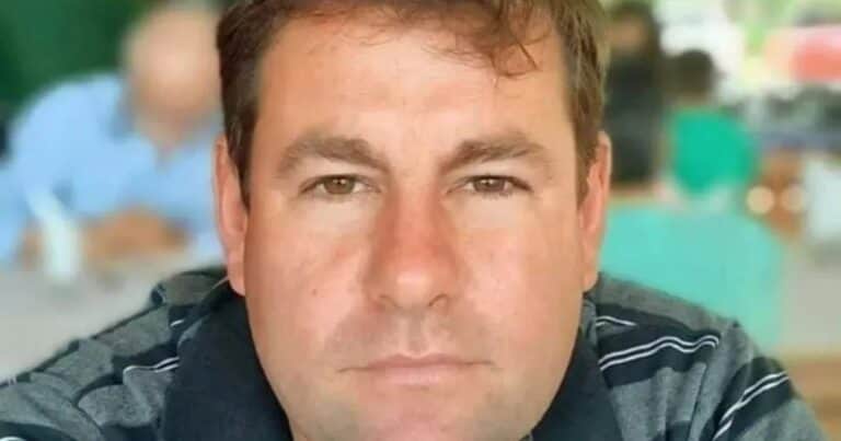 El intendente denunciado por abuso en Misiones se toma 30 días de licencia y una concejal que se pasó a LLA quedó a cargo del municipio