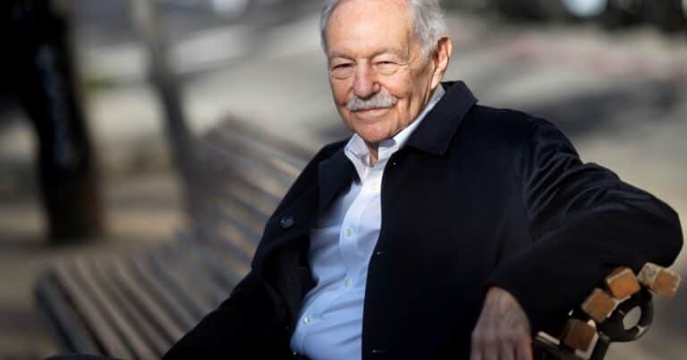 Eduardo Mendoza, escritor de 83 años: “Se puede vivir sin leer; hay gente que lee y es idiota”