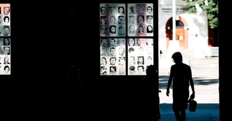 Expertos en derechos humanos consideraron que en la Argentina hay «alarmantes retrocesos» en vísperas del 50º aniversario del golpe de Estado