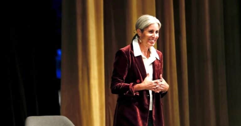 Lisa Genova, biopsicóloga y neurocientífica de Harvard: “La emoción es un refuerzo contra la pérdida de memoria»