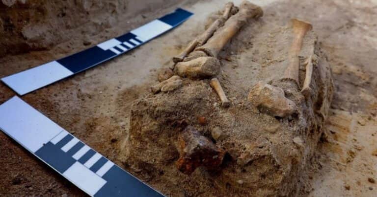 El misterioso cementerio del siglo XVII que encierra extraños enterramientos