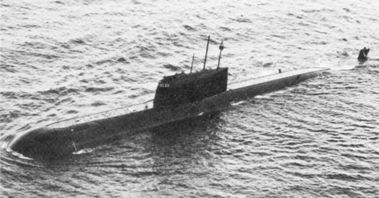 Un submarino nuclear ruso hundido está vertiendo material radiactivo en el océano
