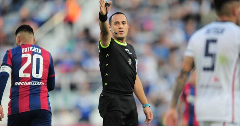 Partidos de fútbol arreglados: Toviggino también le habría enviado dinero a los árbitros Espinoza y Ejarque