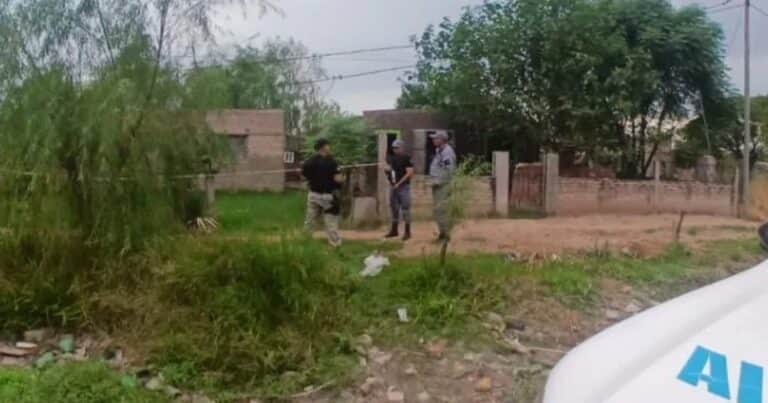 Doble femicidio en Chaco: mató a su ex con un hacha y después abusó sexualmente y asesinó a la hija de 17 años de ella