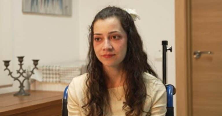 La historia de Noelia, la joven de 25 años que recibirá la eutanasia tras una larga lucha contra su padre