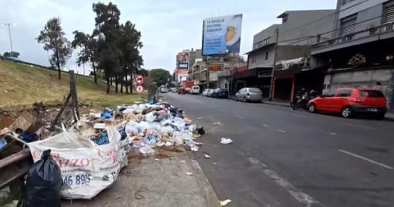 «Tuvimos que hacer tu trabajo»: cruce entre un ministro de Jorge Macri y Diego Valenzuela por la basura en la General Paz