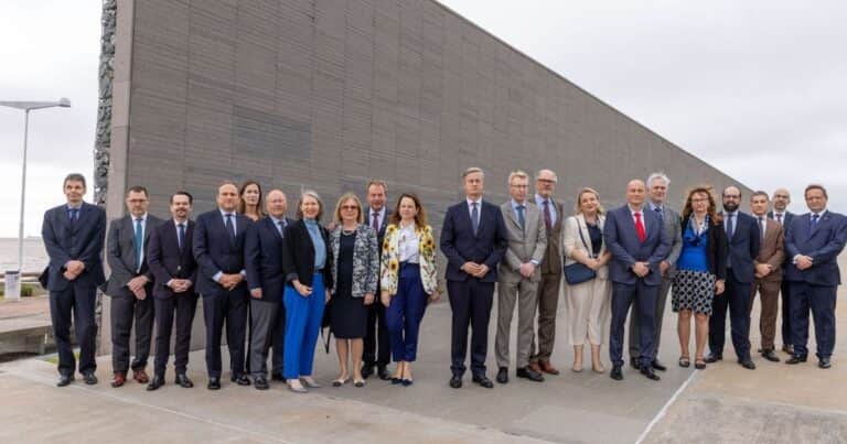 24 de marzo: los embajadores de la Unión Europea marcaron posición con un homenaje a las víctimas de la dictadura