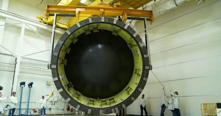 El microsatélite argentino Atenea comenzó a emitir señales como parte de la misión Artemis II de la NASA
