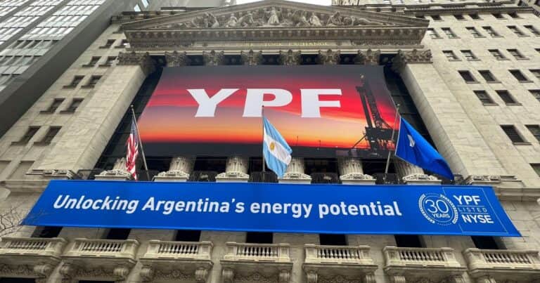 Otro paso a favor de la Argentina en el juicio por YPF: la Justicia estadounidense suspendió todas las apelaciones del caso